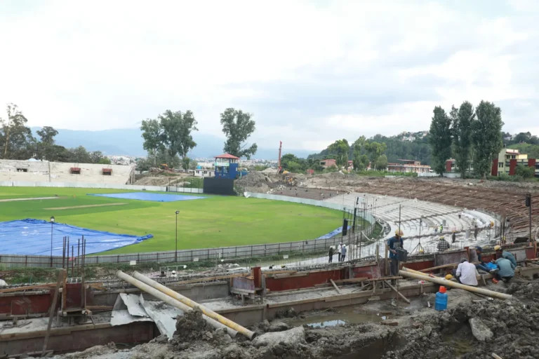 समयमा काम नसक्ने ठेकेदारलाई दैनिक दुई लाख हर्जना