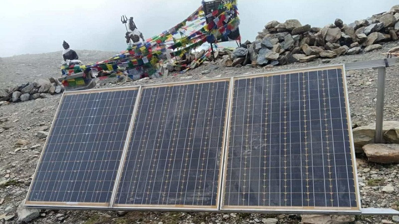 पर्यटकका लागि ४ हजार ९४९ मिटर उचाइमा पु-याइयो बिजुली बत्ती