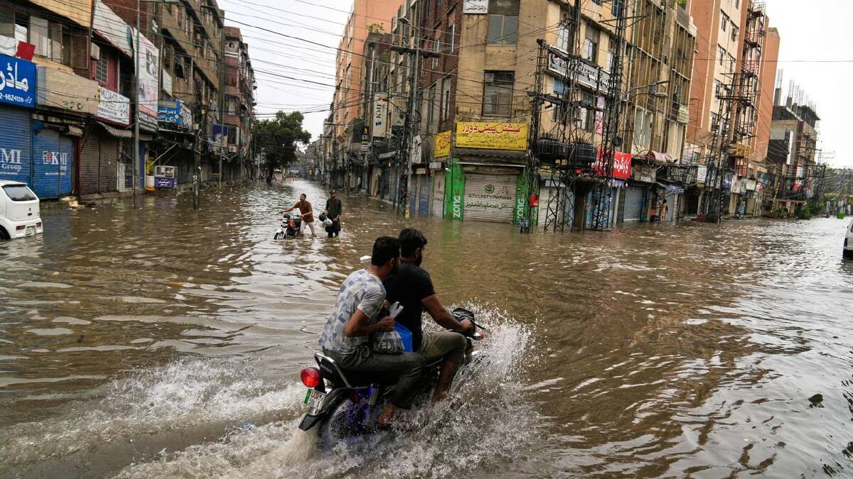 पाकिस्तानमा मनसुनी प्रकोपका कारण मृत्यु हुनेको सङ्ख्या २१६ पुग्यो