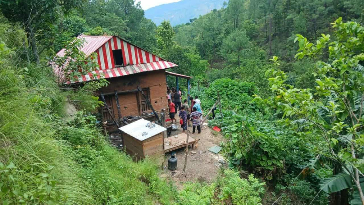 सिन्धुलीको गोलञ्जोर-६ बाट एकै परिवारका १६ जना बेपत्ता, खोजी कार्य जारी(नामावलीसहित)