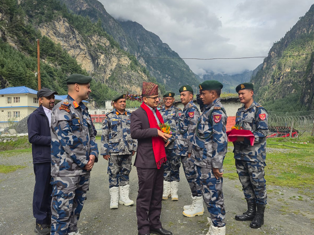 मनाङ सिडिओ पौडेलद्वारा निर्वाचन सुरक्षामा ध्यान दिन निर्देशन