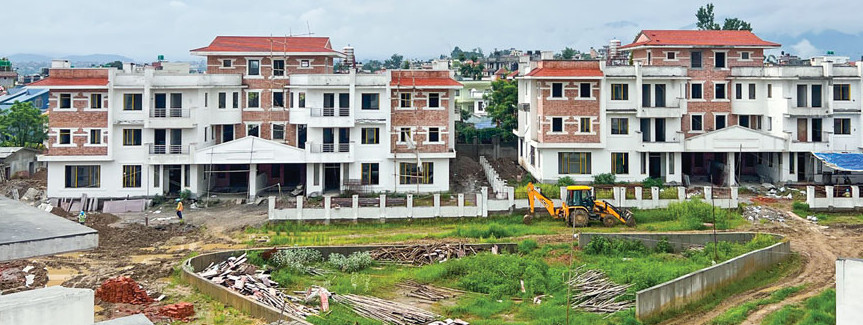 ललितपुरको मन्त्री क्वार्टरमा आगजनी, प्रदर्शन थप चर्कियो