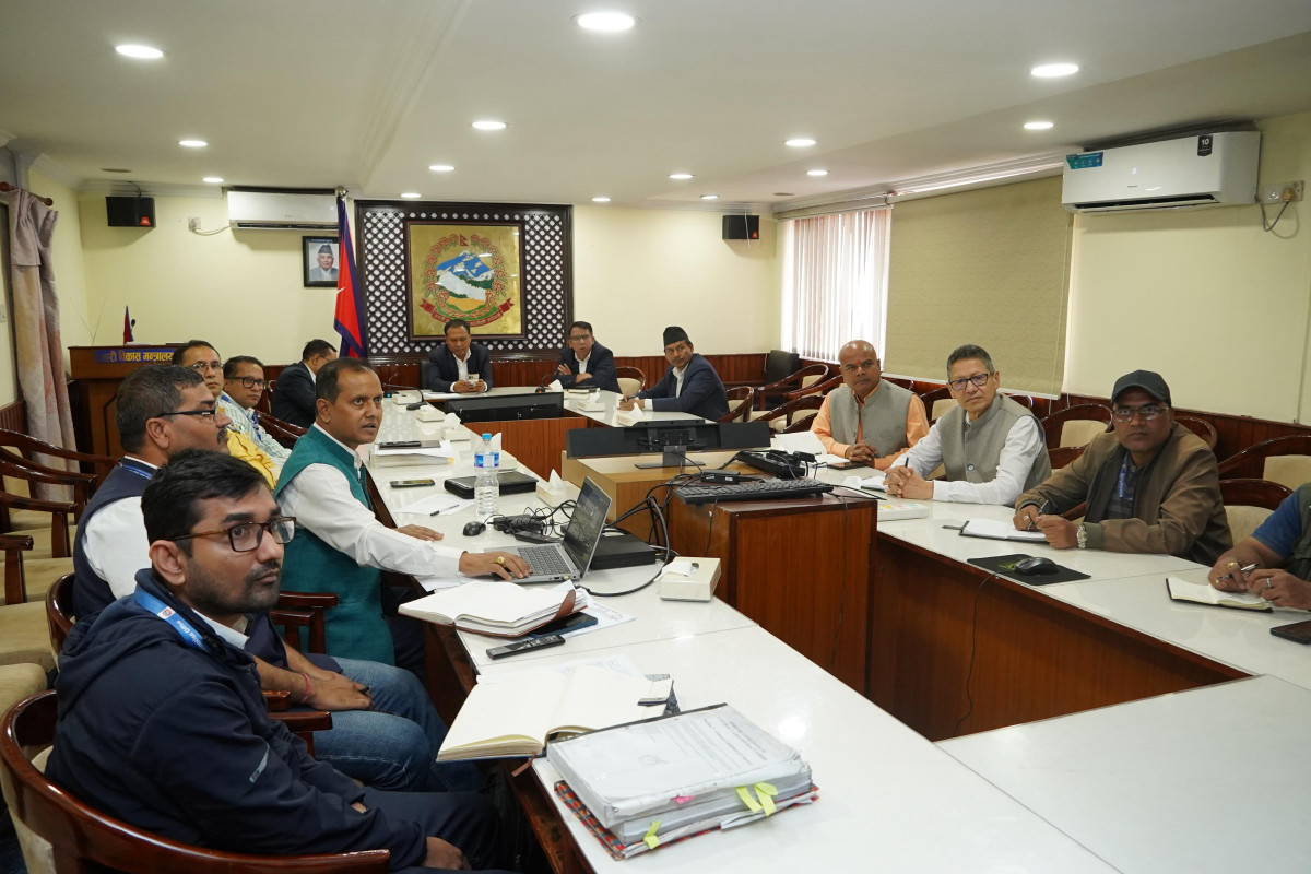 अलपत्र विकास आयोजनाका ठेक्का तोडिने मन्त्री घिसिङको चेतावनी