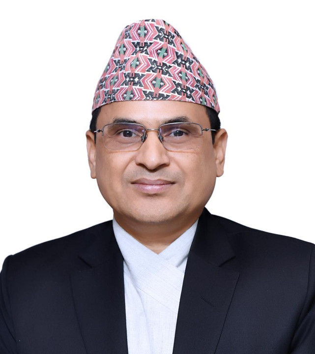 राजस्व सचिव दिनेशकुमार घिमिरेलाई राष्ट्रिय प्राकृतिक स्रोत तथा वित्त आयोगमा सरुवा