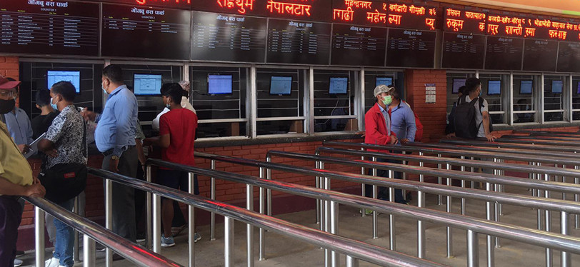 दसैँमा छ लाख ११ हजार बढीले छाडे काठमाडौँ