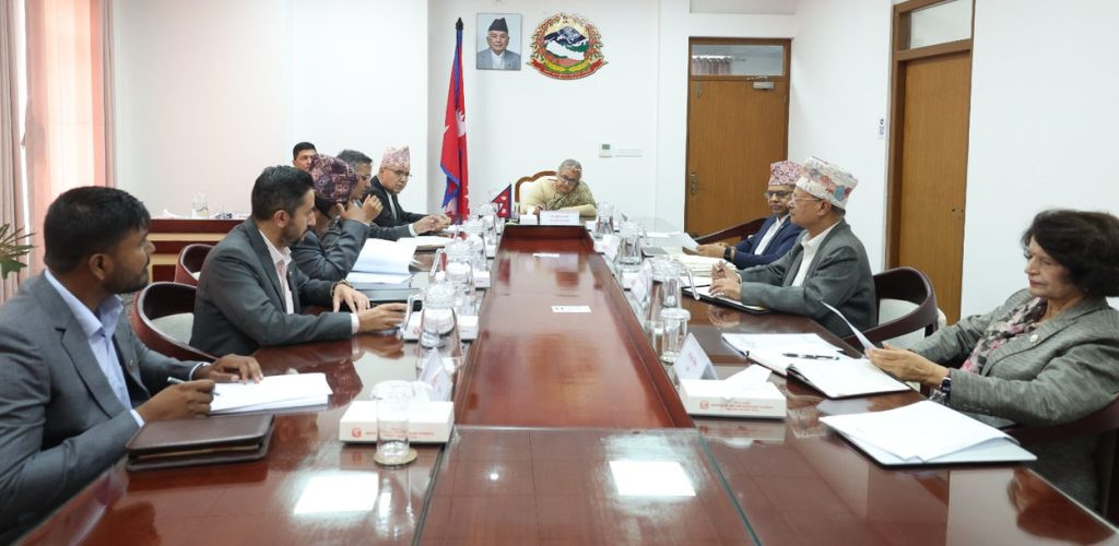 संसद्का पदाधिकारी र सदस्यको स्वकीय सचिवालयमा दरबन्दी घटाउने सरकारको निर्णय