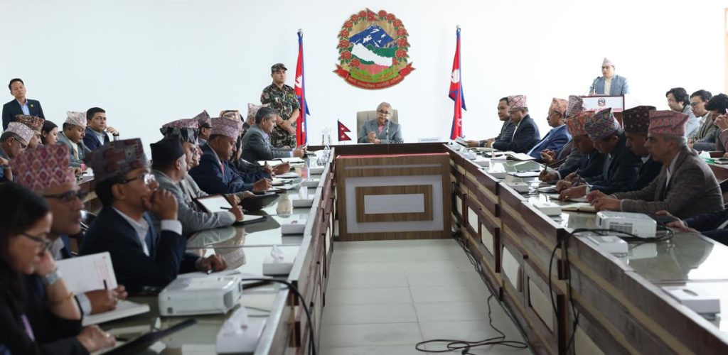 प्रधानमन्त्री कार्कीद्वारा सबै मन्त्री र सचिवहरूसँगको छलफल