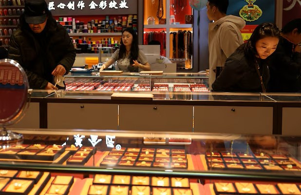 चीनद्वारा सुन खरिदमा कर वृद्धि, १३ प्रतिशत दिइएको भ्याट छुट घटाएर ६ प्रतिशतमा झारियो