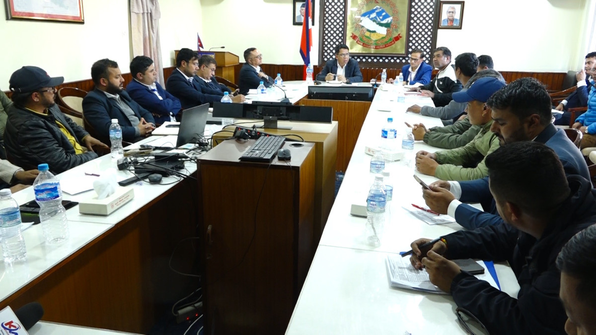 बञ्चरे डाँडामा फोहोर अवरोध अन्त्य : सरकार र स्थानीयबीच ११-बुँदे सहमति, व्यवस्थापन कार्य पुनः सुचारु