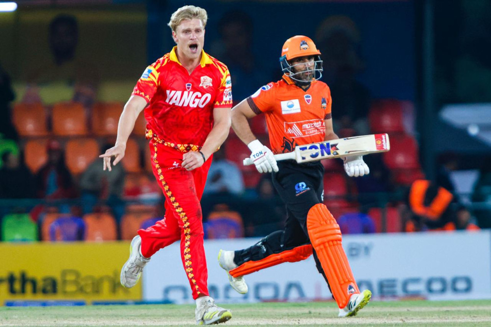 एनपीएलमा लुम्बिनी लायन्सको विजयी सुरुआत, चितवन राइनोज ६ विकेटले पराजित