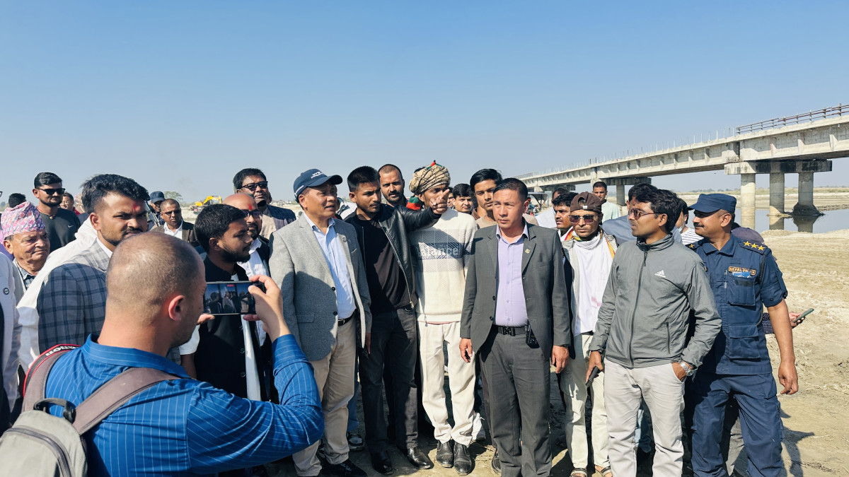 कमला पुल निर्माण तीव्र गतिमा अघि बढाउने मन्त्री घिसिङको प्रतिबद्धता