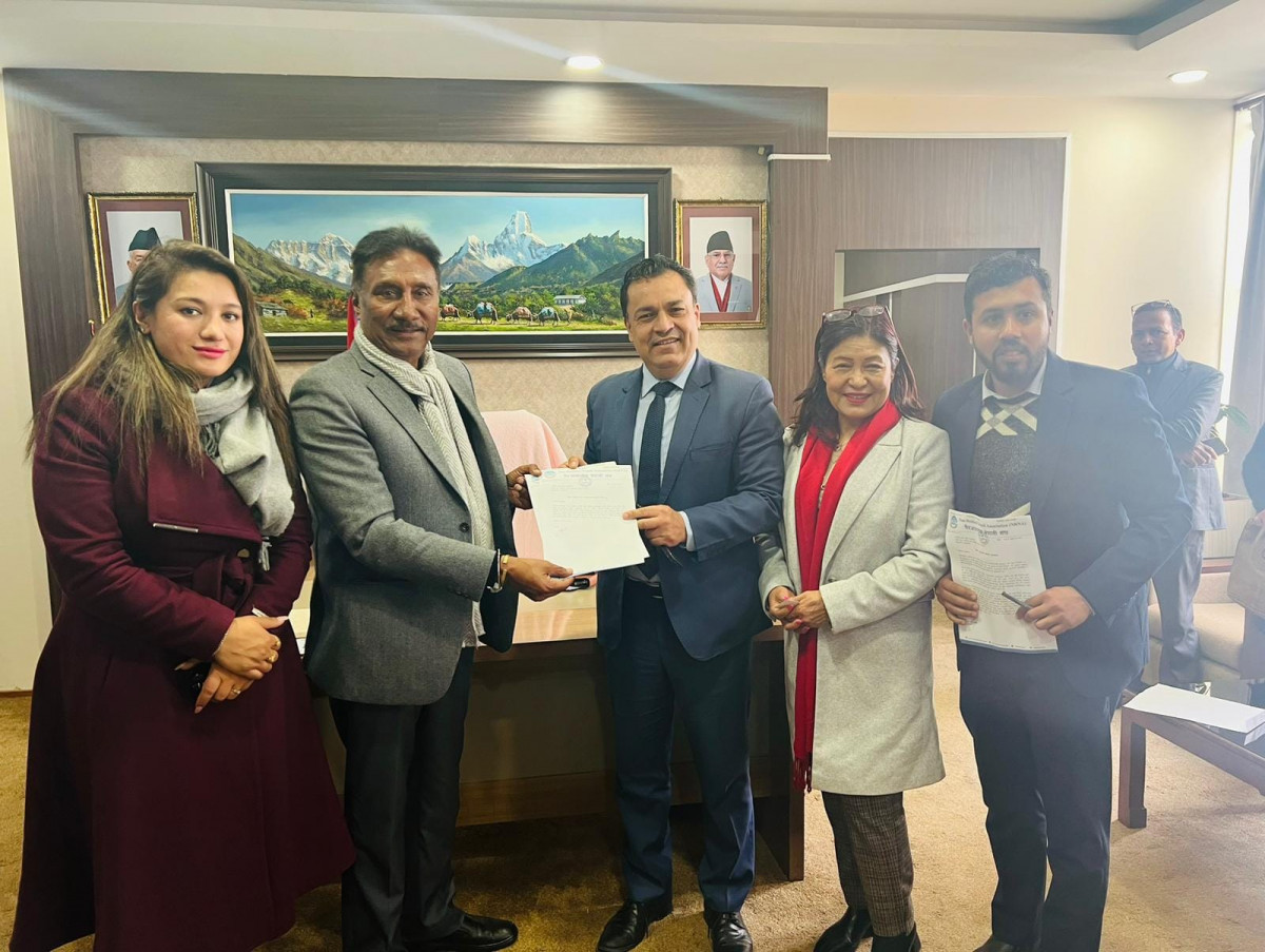 रुसमा हुने मानव तस्करी रोक्न एनआरएनएद्वारा श्रममन्त्री भण्डारीको ध्यानाकर्षण
