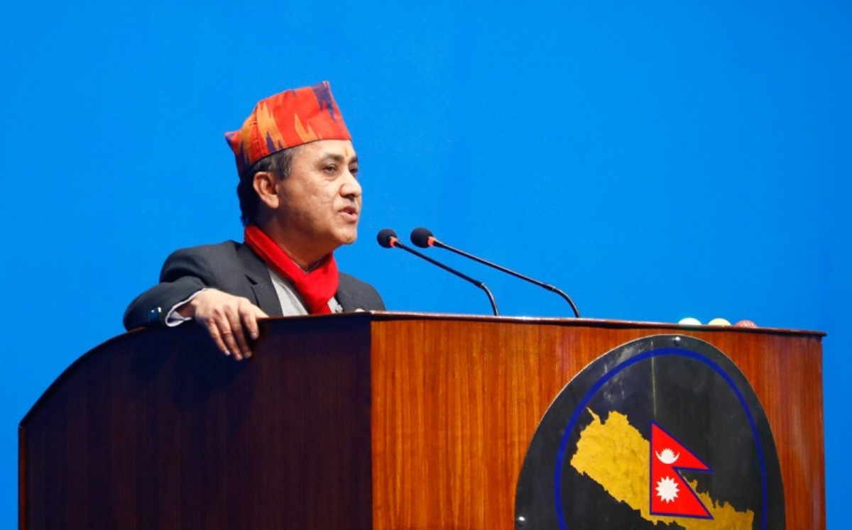विश्वप्रकाशको प्रश्नः कांग्रेस र एमाले मिले भने राजनेताको गद्दीको हालत के हुन्छ?
