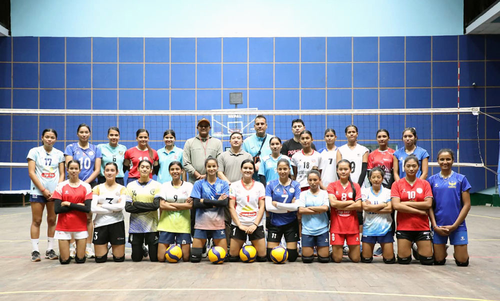 Volley_51758275745.jpg