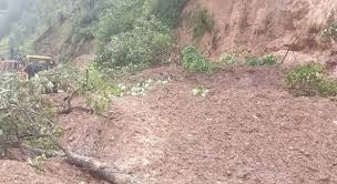 पासाङ ल्हामु सडकखण्ड अबरुद्ध