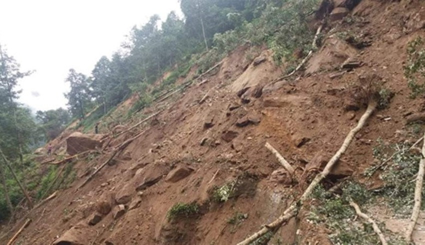 कास्कीमा पहिरोमा पुरिएर एक जनाको मृत्यु