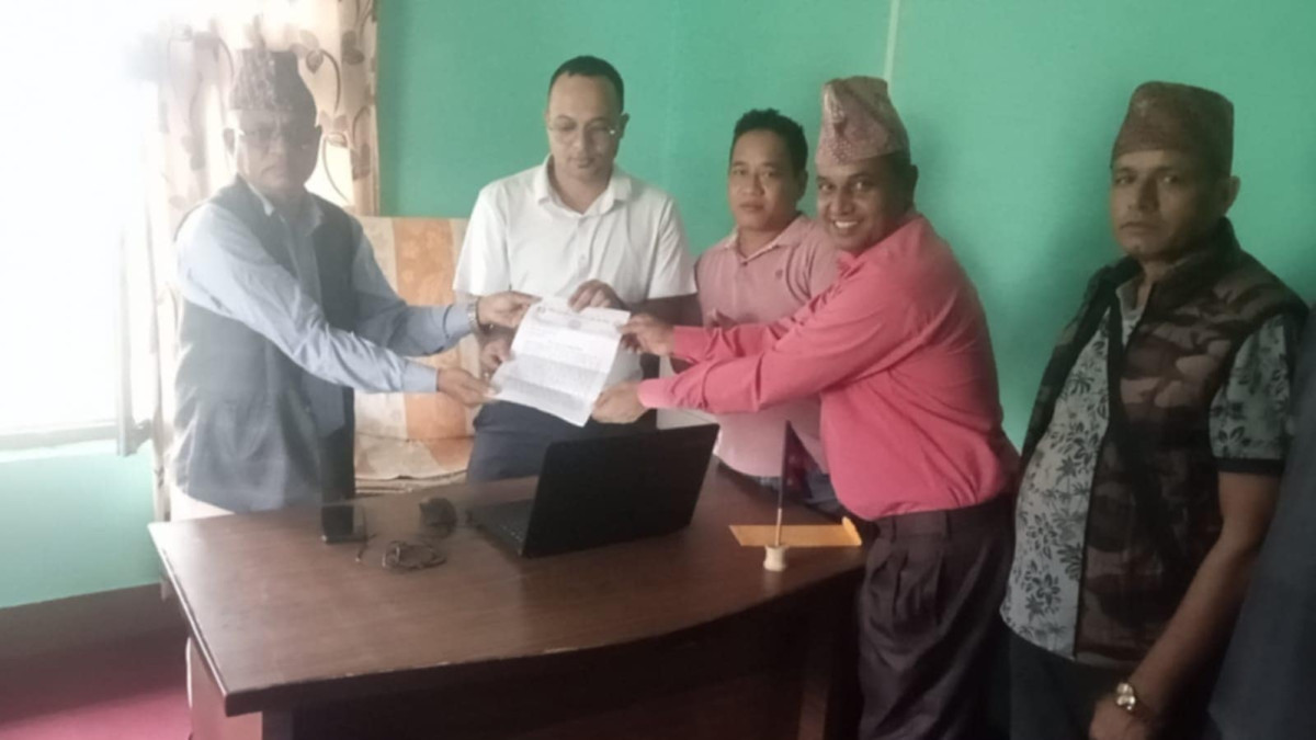 स्वास्थ्य बीमामा सुधारको माग गर्दै सात बुँदे ज्ञापनपत्र बुझाइयो