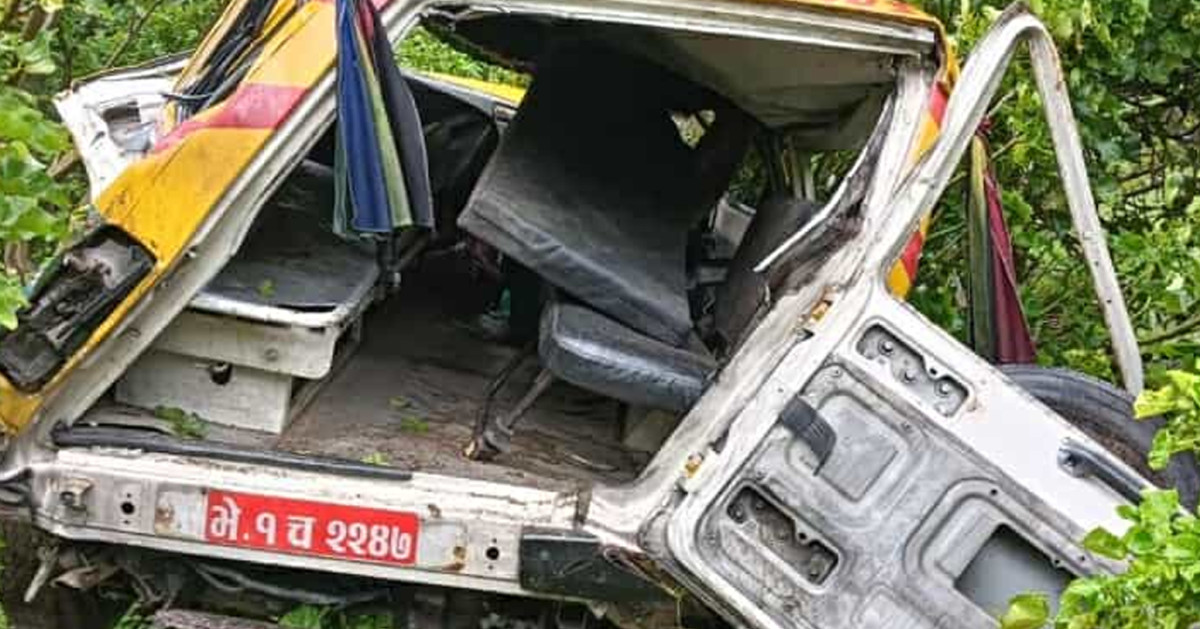 जाजरकोटमा एम्बुलेन्स दुर्घटना !