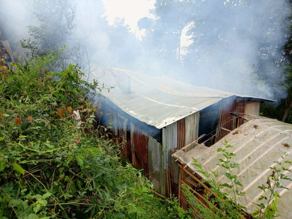 सिन्धुपाल्चोकमा फार्ममा आगलागी हुँदा ५० बाख्रा मरे