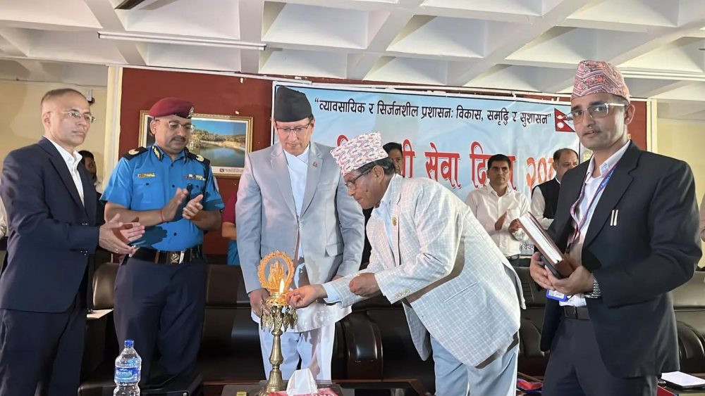 निजामती सेवा दिवसमा लुम्बिनीबाट ९ उत्कृष्ट कर्मचारी घोषित