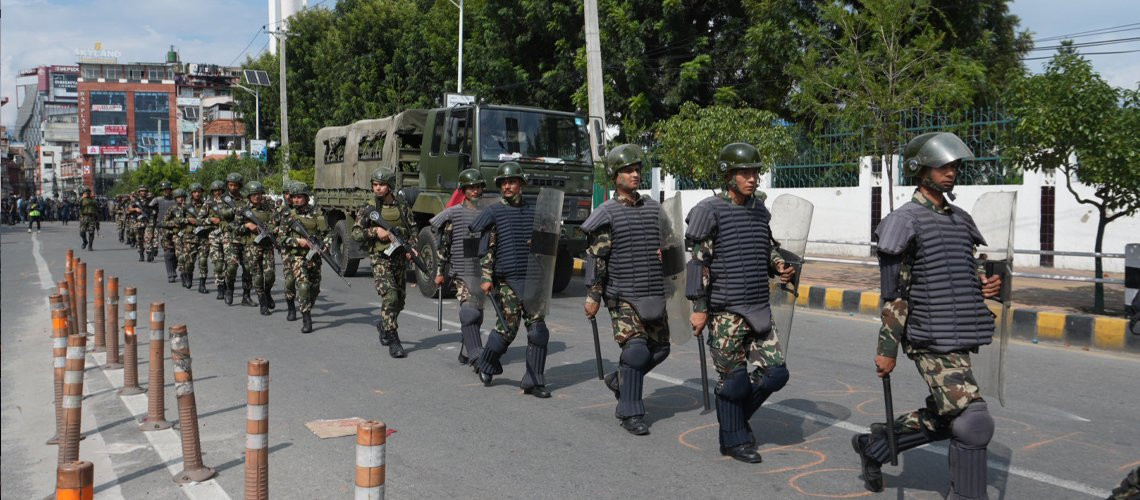 नेपाली सेनाद्वारा देशभर जारी भयो कर्फ्यू आदेश